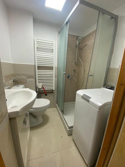 Apartament cu 2 camere semidecomandat în Intim