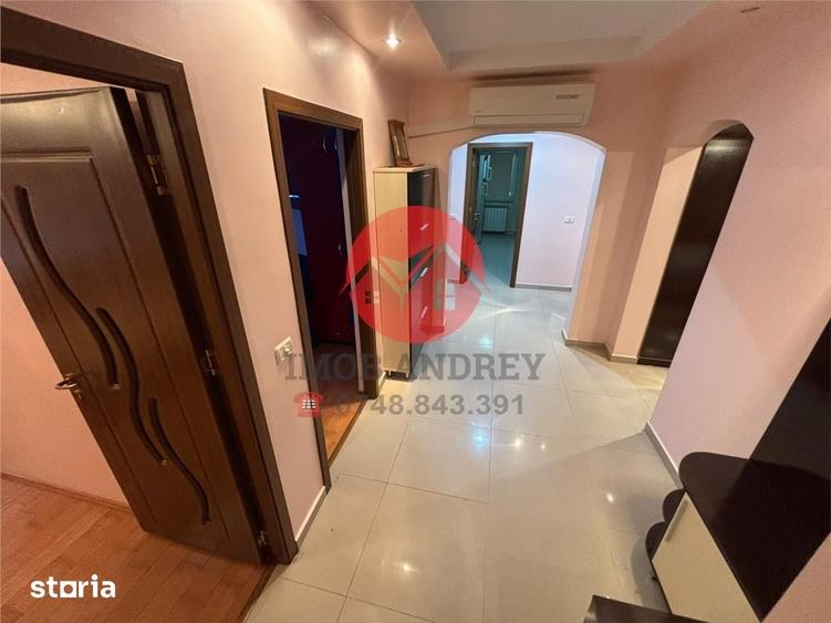 Apartament cu 4 camere decomandat în Ultracentral