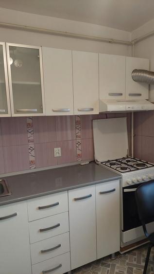 Garsonieră decomandată în Lacu