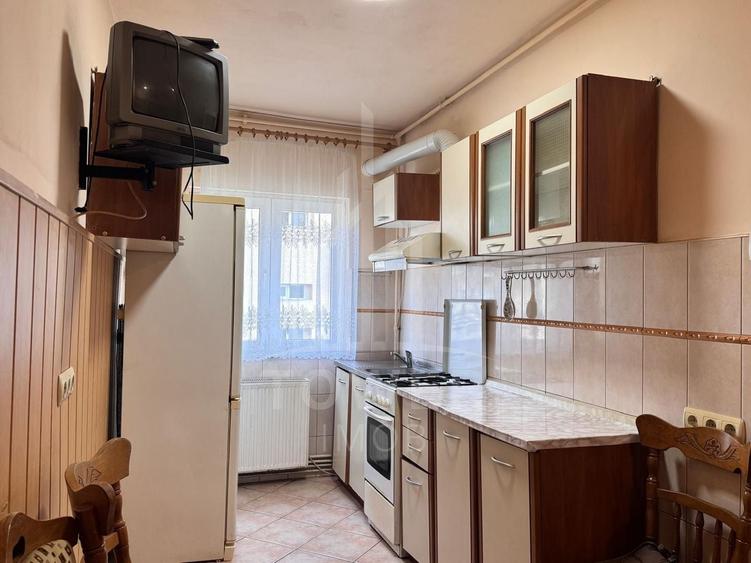 Apartament cu 2 camere nedecomandat, mobilat în Hipodrom 1