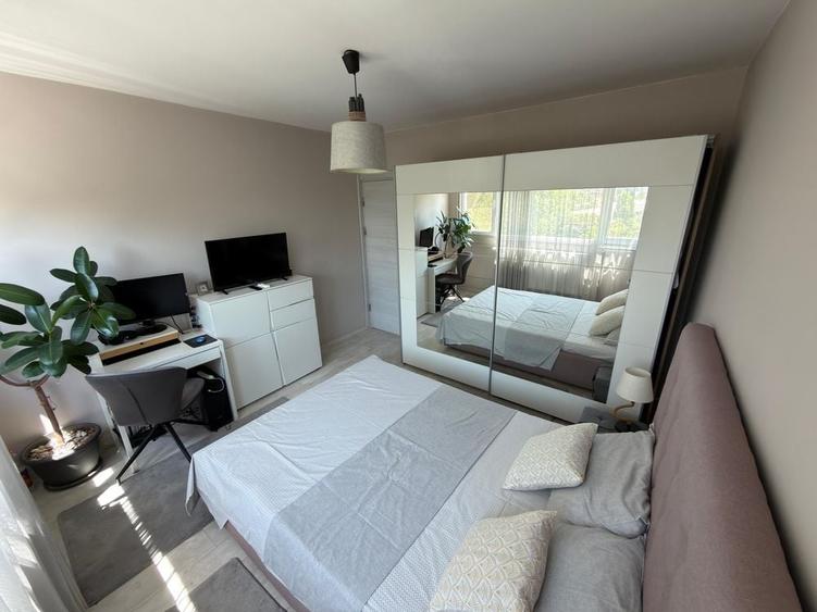 Apartament cu 2 camere decomandat în Eroii Revoluției