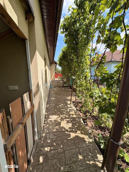 Casă cu 3 camere cu Teren 528 Mp în Central