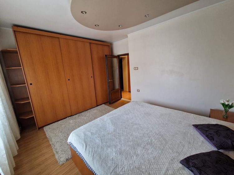 Apartament cu 2 camere decomandat în Traian