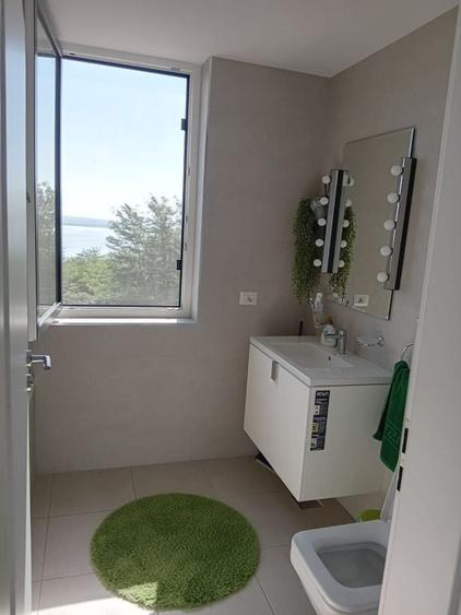 Apartament cu 2 camere semidecomandat în Costi