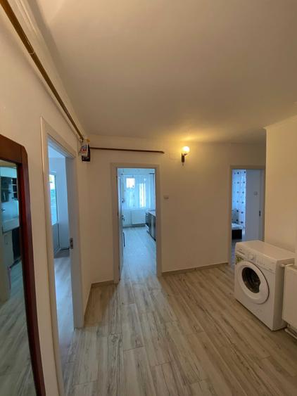 Apartament cu 2 camere decomandat în Exterior Vest