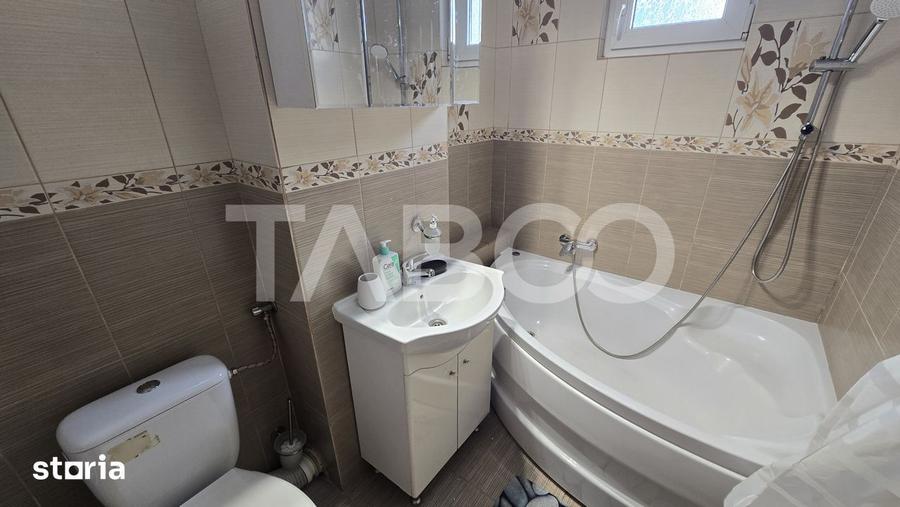 Apartament cu 3 camere decomandat, mobilat în Central