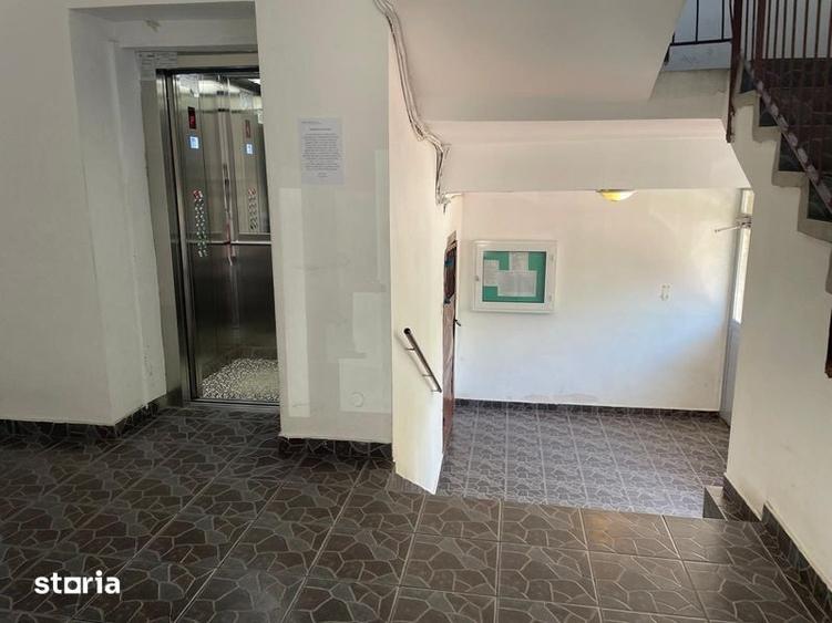 Vand apartament 4 camere ultracentral Targoviste - 2