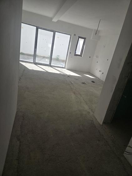 Casă cu 4 camere în Bucureștii Noi