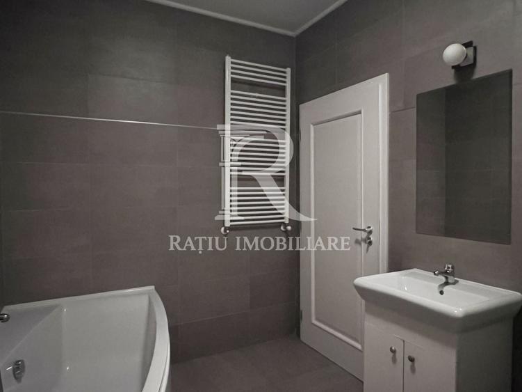 Apartament cu 3 camere decomandat, mobilat în Calea Aradului