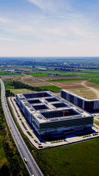 Teren agricol intravilan de 300000 mp, în Florești-Stoenești