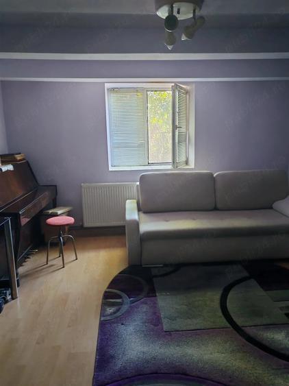 Casă cu 3 camere cu Teren 1200 Mp în Exterior Vest