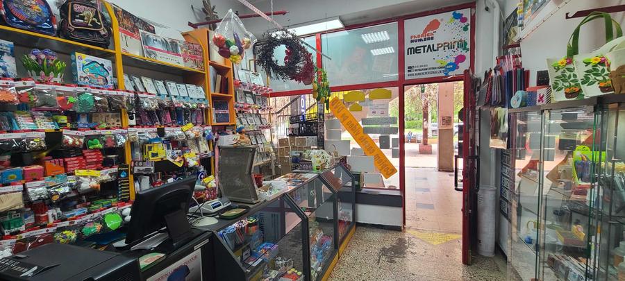 Spațiu comercial, de 40 mp, în Titan