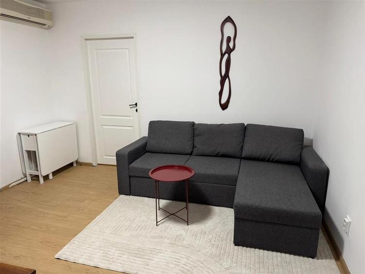 Apartament cu 2 camere nedecomandat, mobilat în Podu Roș