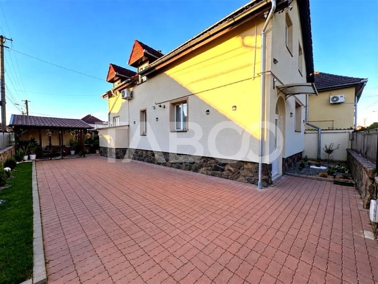 Casă individuală cu 4 camere cu Canalizare în Țiglari