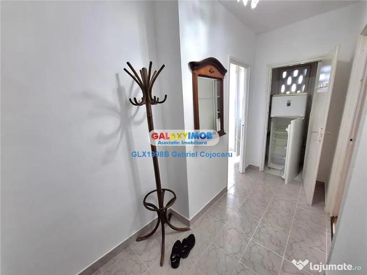 Apartament cu 2 camere semidecomandat, mobilat în 1 Mai