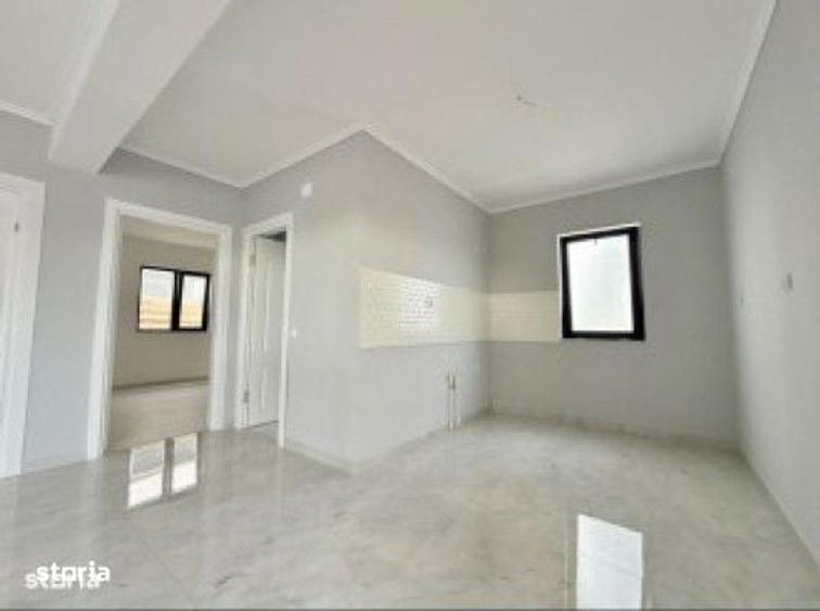 Casă cu 3 camere cu Teren 220 Mp în Central