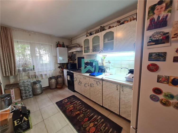 Apartament cu 3 camere decomandat, mobilat în Uzina 2