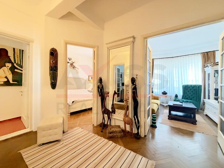 Apartament cu 3 camere decomandat, mobilat în Peninsula