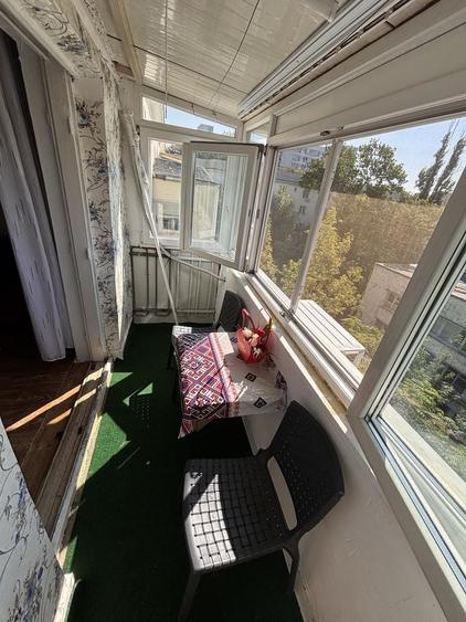 Apartament cu 2 camere decomandat în Basarabia