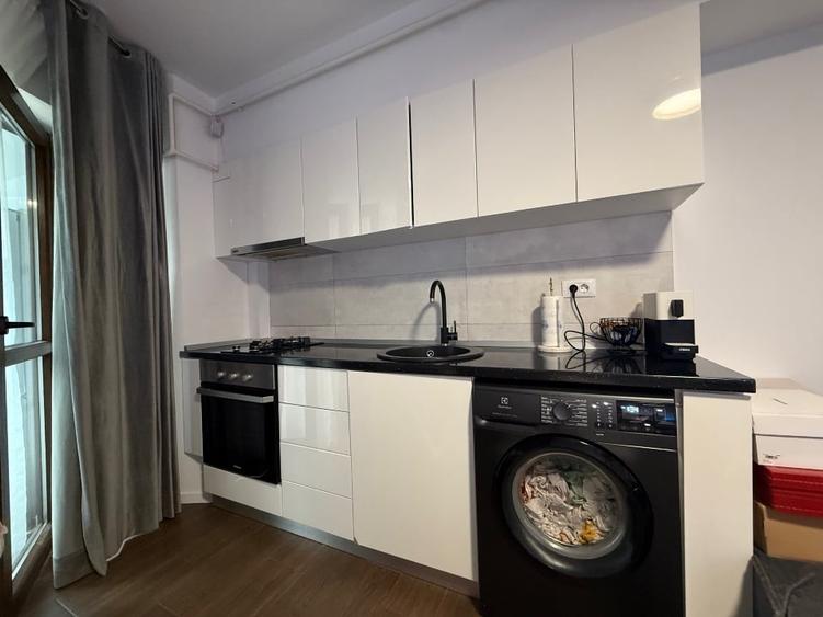 Apartament cu 2 camere semidecomandat în Bucium