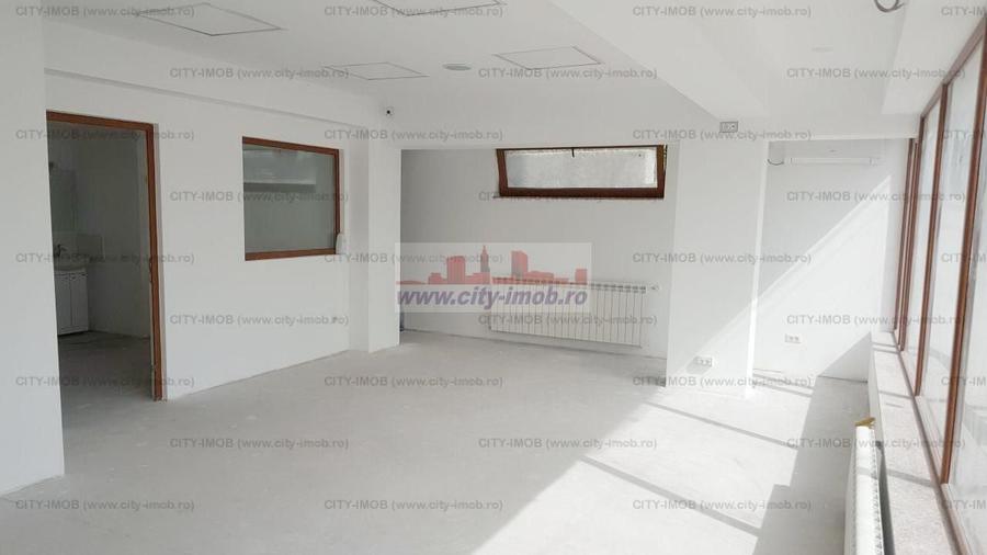 Casă individuală cu 15 camere decomandat cu Canalizare în Colentina