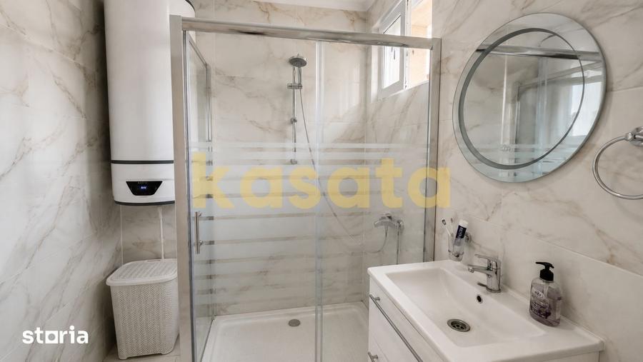 Apartament cu 3 camere în Tei