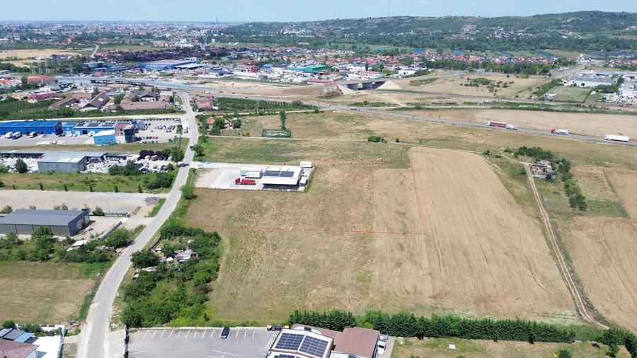 Teren Construcții intravilan de 11077 mp, în Sud