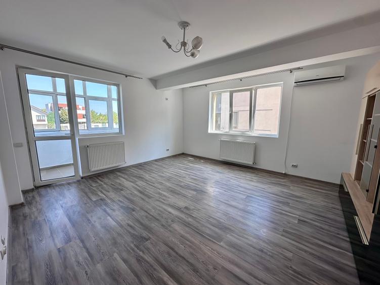 Apartament cu 2 camere decomandat în Berceni