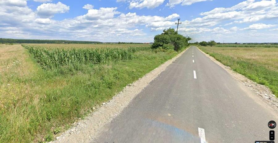 Teren de 3200 mp, în Dragomirești