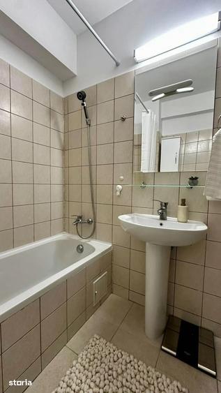 Apartament cu 2 camere semidecomandat, mobilat în Eminescu