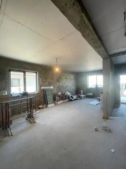Casă cu 4 camere cu Teren 305 Mp în Ghiroda