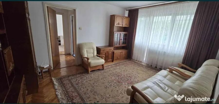 Apartament cu 2 camere decomandat în Centrul Civic