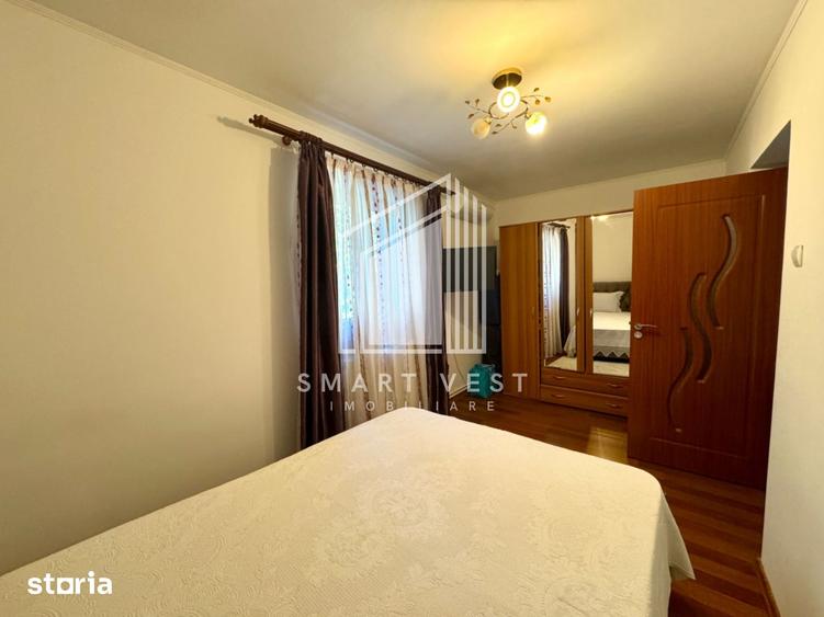 Apartament cu 3 camere semidecomandat, mobilat în Cloșca