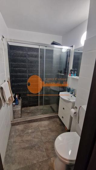 Apartament cu 3 camere semidecomandat, mobilat în Domenii