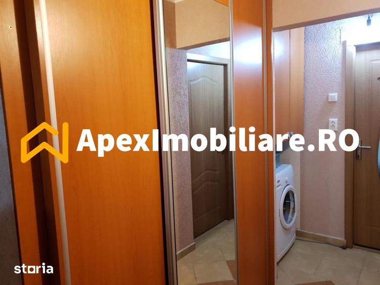 Apartament cu 4 camere decomandat, mobilat în Militari