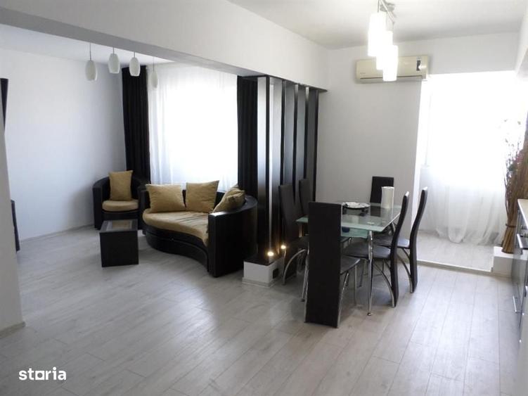 Apartament cu 2 camere decomandat în B-dul București
