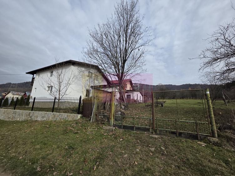 Casă individuală cu 4 camere cu Canalizare în Valea Doftanei
