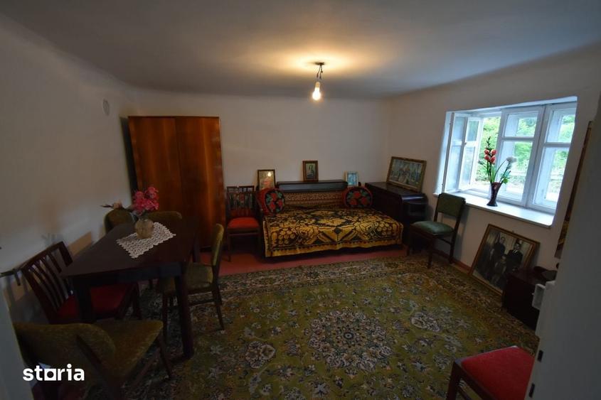 Casă cu 4 camere cu Teren 736 Mp în Luna