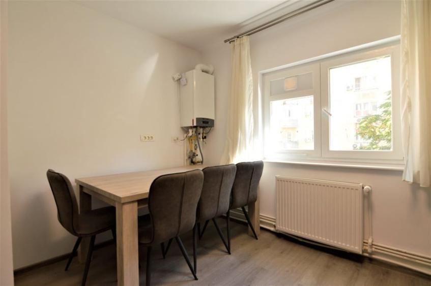 INCHIRIERE APARTAMENT 3 CAMERE B.DUL UNIRII – EMIL BOTTA - 12