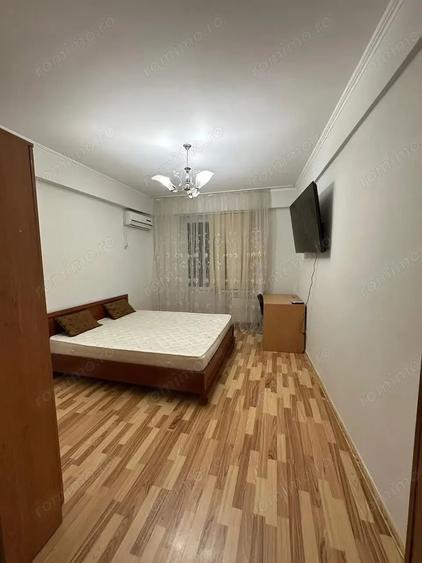 Apartament cu 2 camere decomandat în Complex Studențesc