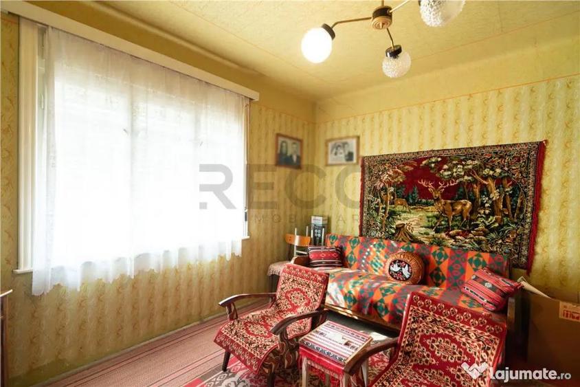 RECO Casa cu teren 3036mp, Bors - 3