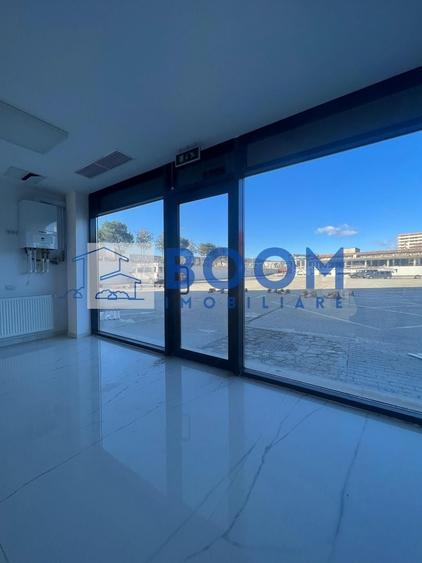 Spațiu comercial, de 156 mp, în Central