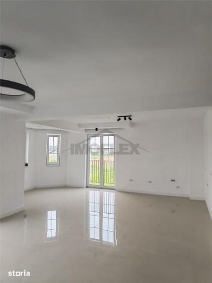 Casă cu 6 camere cu Teren 500 Mp în Stupinii Prejmerului