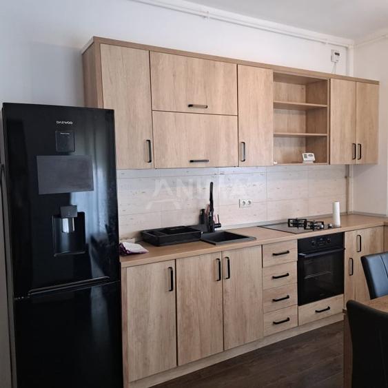 Apartament cu 2 camere semidecomandat, mobilat în Mănăștur