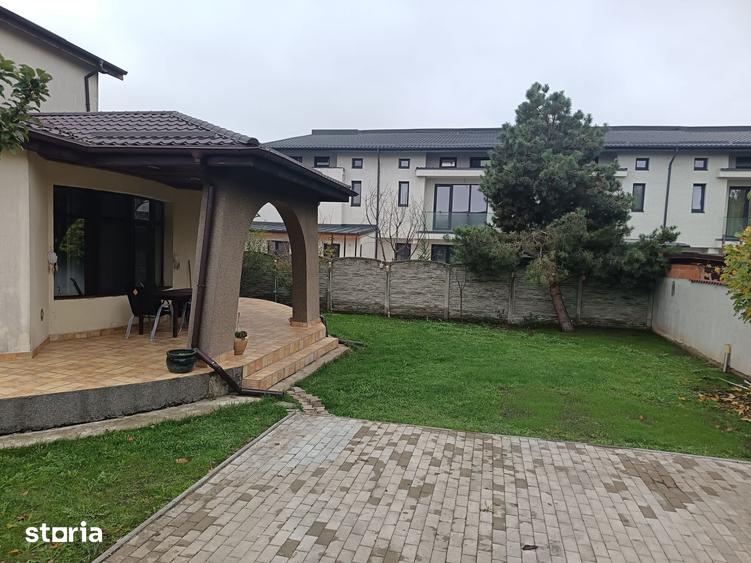 Casă cu 5 camere cu Teren 500 Mp în Chiajna