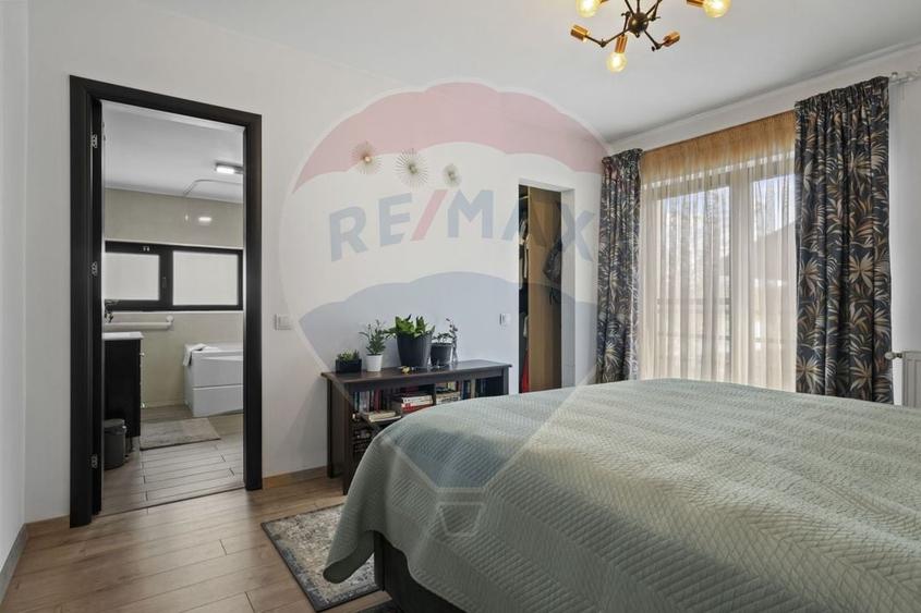 Duplex cu 4 camere cu Teren 2000 Mp în Ghencea