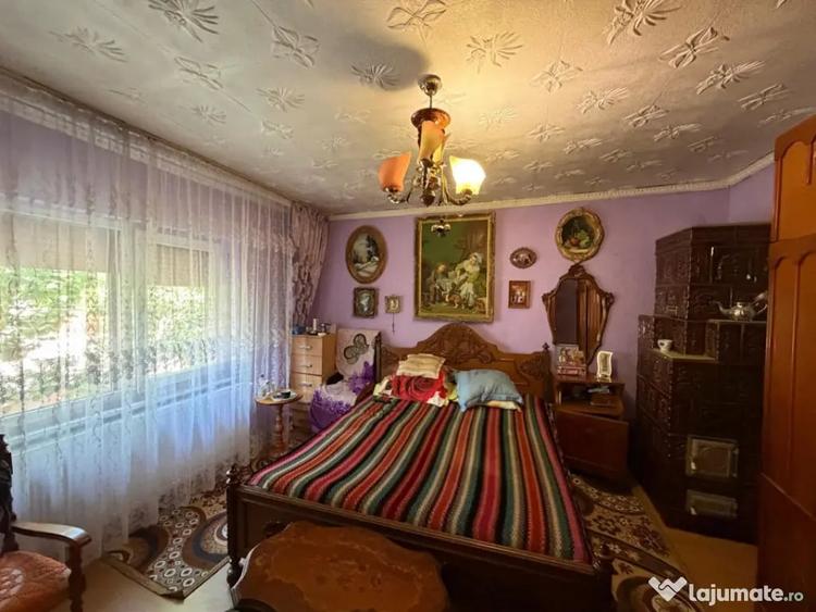 Casă cu 5 camere cu Teren 130 Mp în Lascăr Catargiu