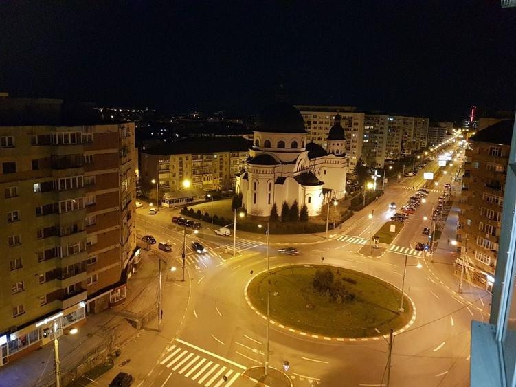 Apartament cu 2 camere decomandat în Mihai Viteazul