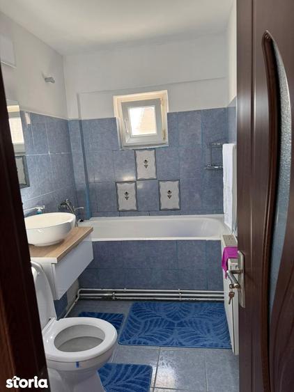 Apartament cu 2 camere decomandat în Carpați 2