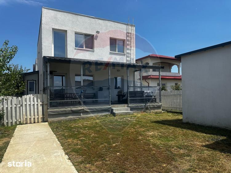 Casă cu 4 camere cu Teren 250 Mp în Cernica